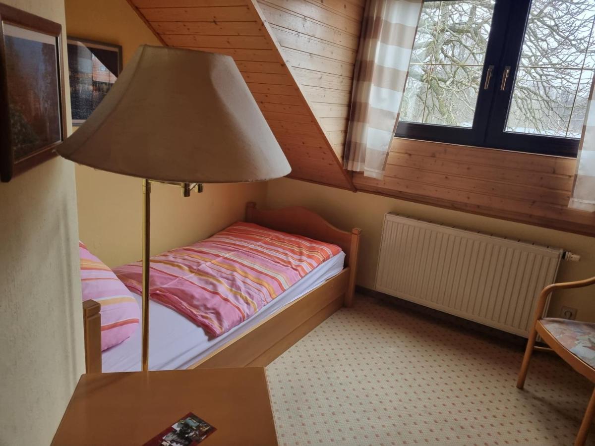 Altes Teichhaus - Pension Ottendorf-Okrilla Eksteriør bilde